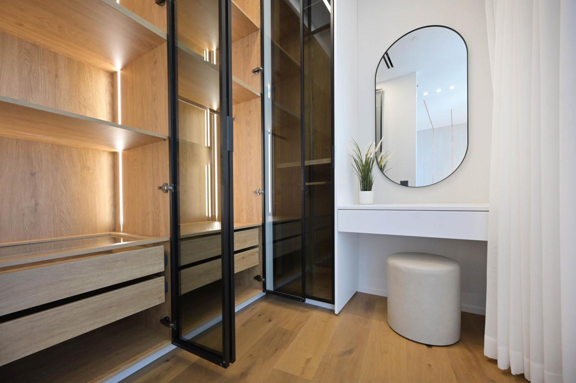 Luxury Modern 3br Penthouse W Pool By Holyguest