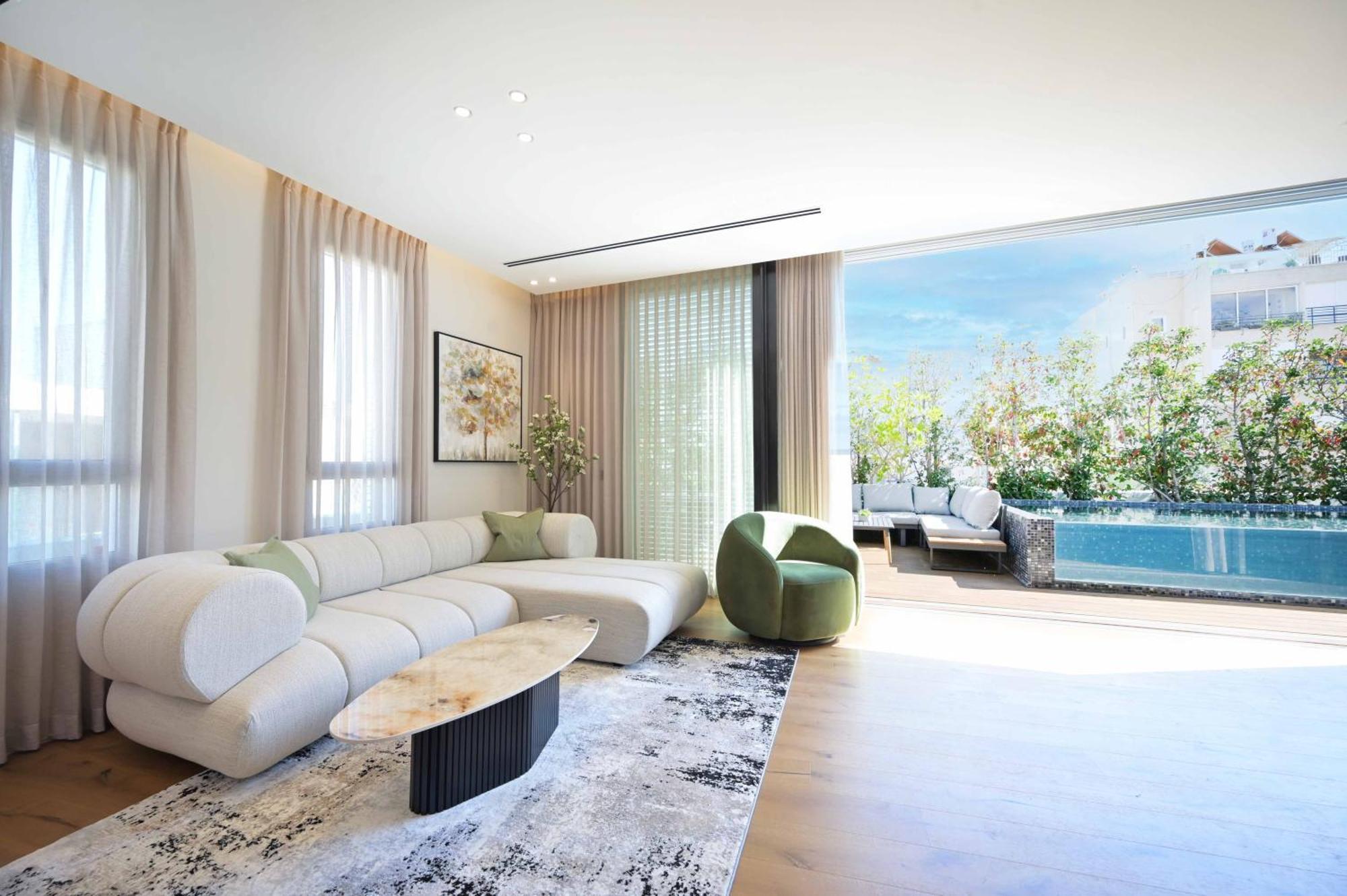 Apartment Luxury Modern 3br Penthouse W Pool By Holyguest